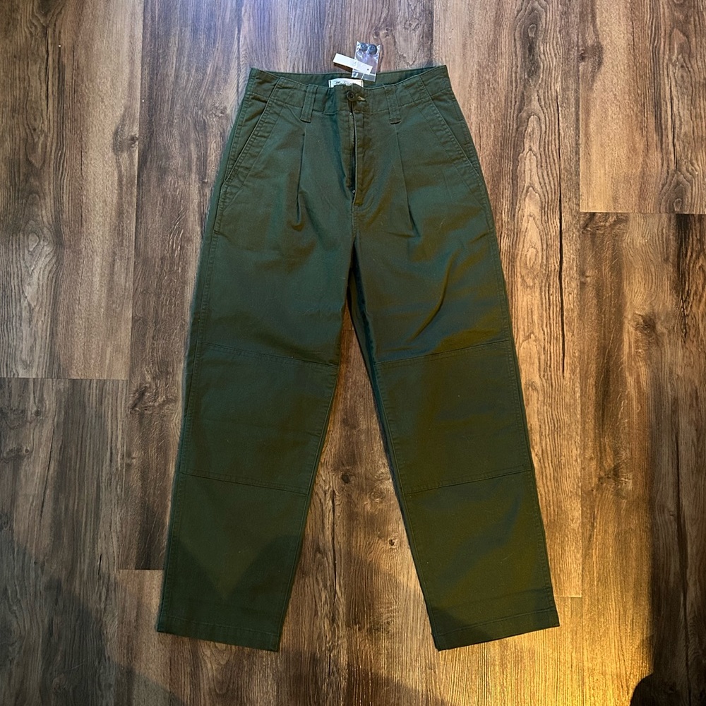 The Perfect Vintage Straight Pant in Dark Forest Wash: Pleated Edition